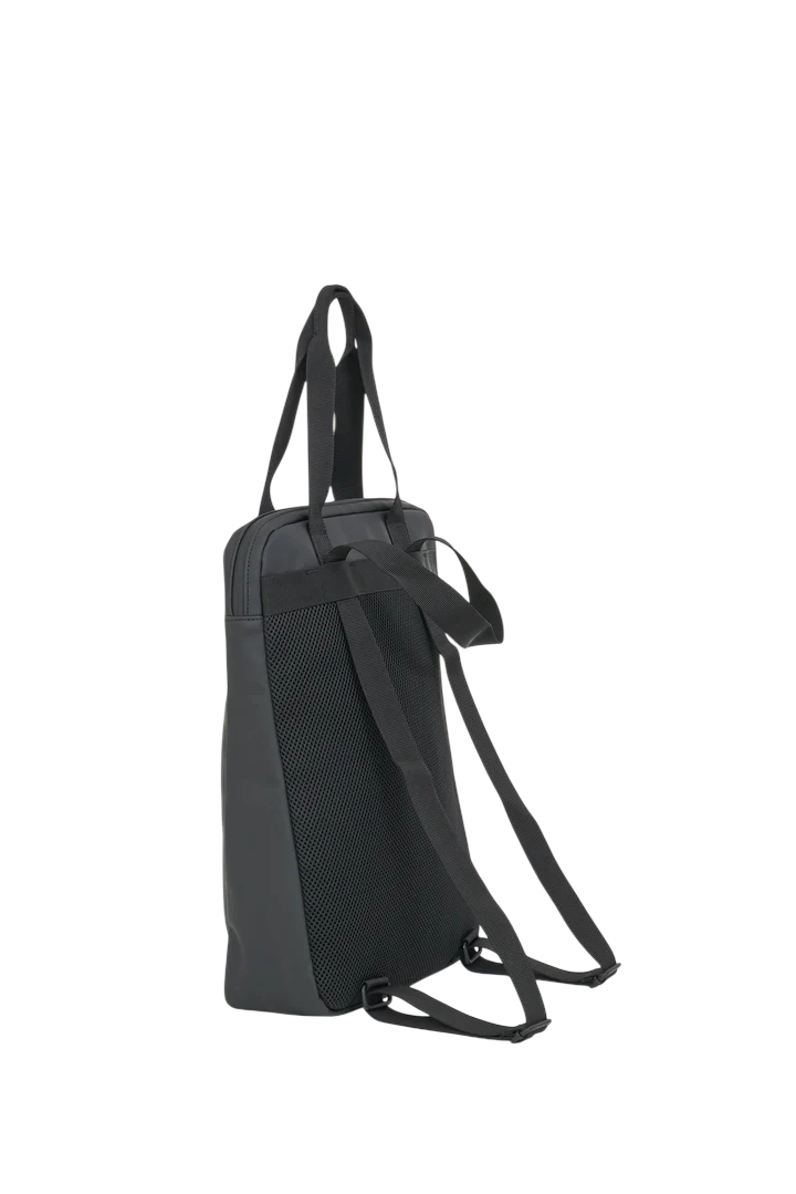 1702931 T1046-Bubutsa-Black-Fw25-04