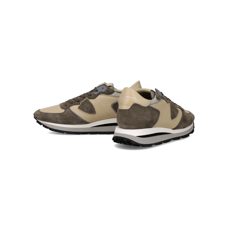 1702947 TKLU__XI06_6