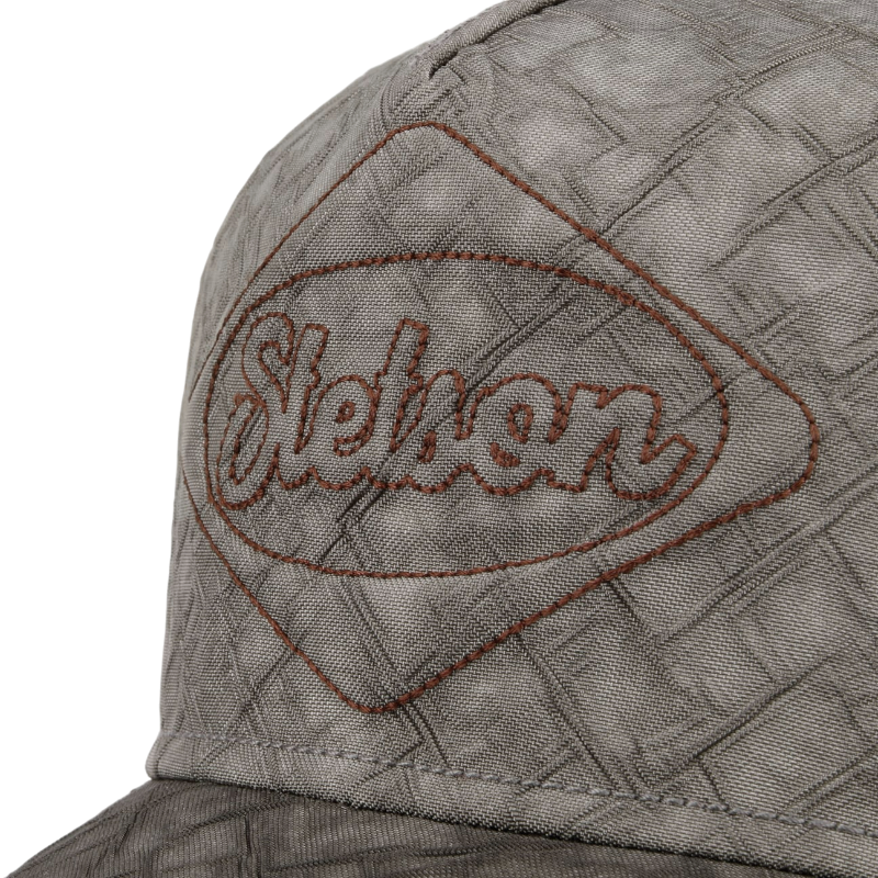 1702968_02 Gorra-Contrast-Stitch-Logo.70113_4f13